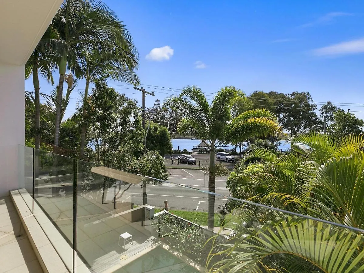 Apartment Unit 2 Wai Cocos 215 Gympie Terrace Noosaville